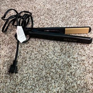 Revlon hair straightener.